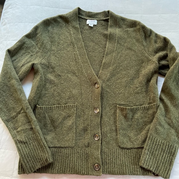 J. Crew Extra Soft Green Cardigan Sweater Wool Blend Elastane Size Medium - Picture 6 of 10